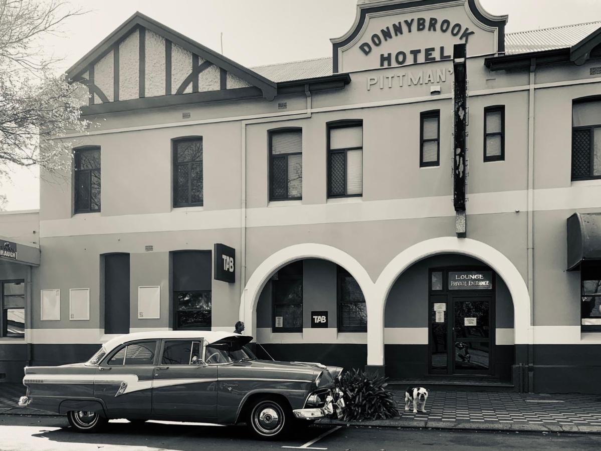 Donnybrook Hotel Wa Kültér fotó
